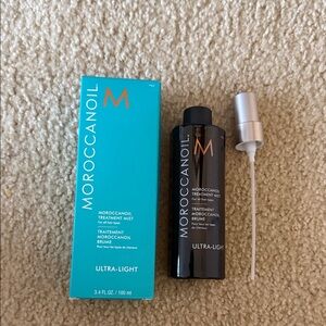 Moroccanoil Ultra-Light Treatment Mist with Blue Box